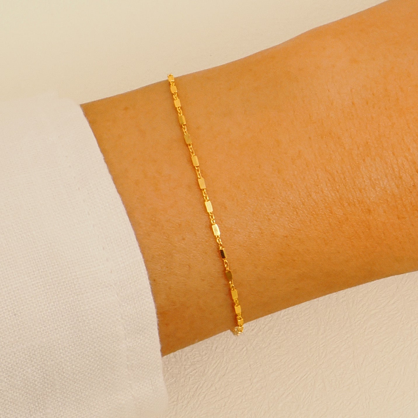 Essence Slim Bracelet