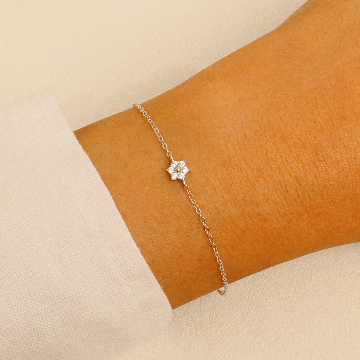 Daisy Bloom Bracelet