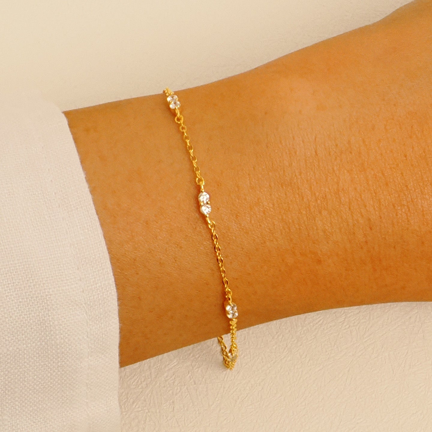 Radiant Round Bracelet